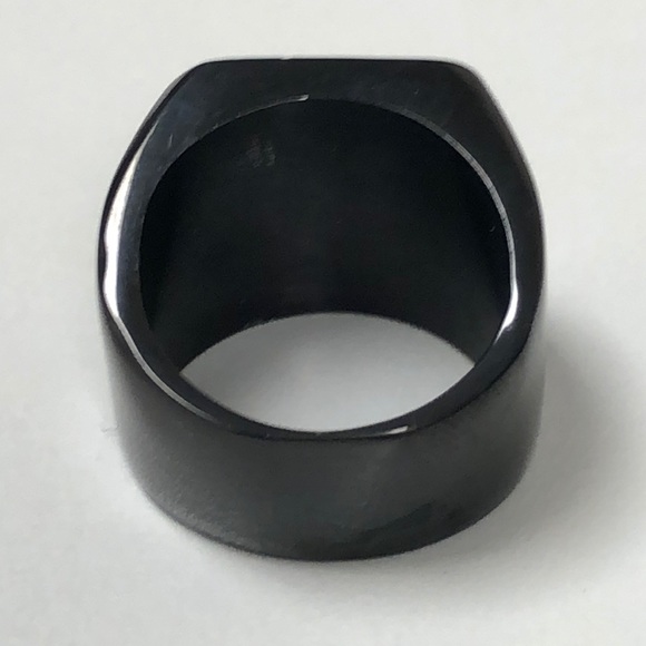17mm black stainless steel yin-yang ring - Picture 3 of 5
